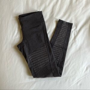 FLASH SALE!! Alo: moto leggings